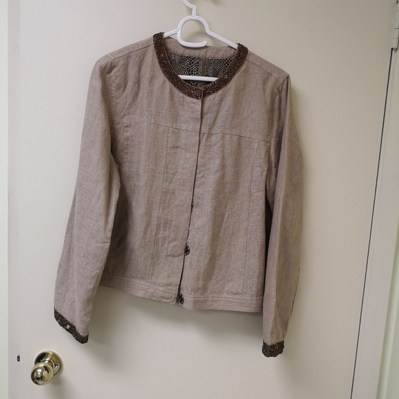 coat - Picture 1 of 7